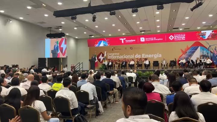 El gobernador de Tamaulipas Américo Villarreal inauguró un desangelado y desordenado Congreso Internacional…