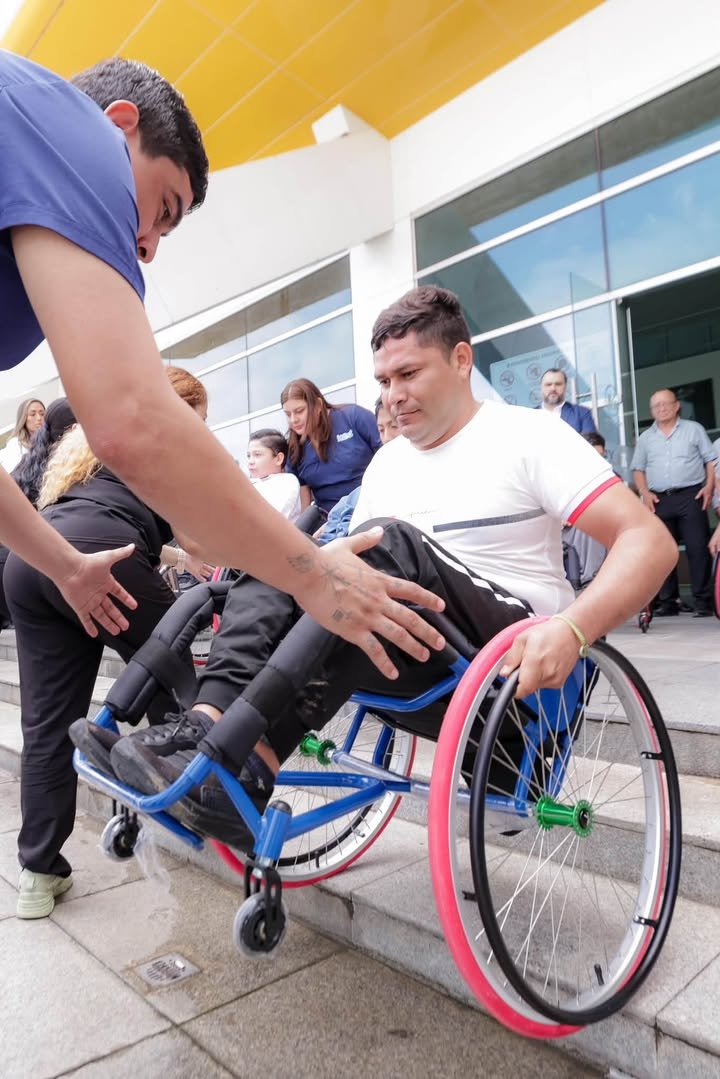 Entregan 20 sillas adaptadas con programa ‘Poder Sobre Ruedas’ en Tampico
