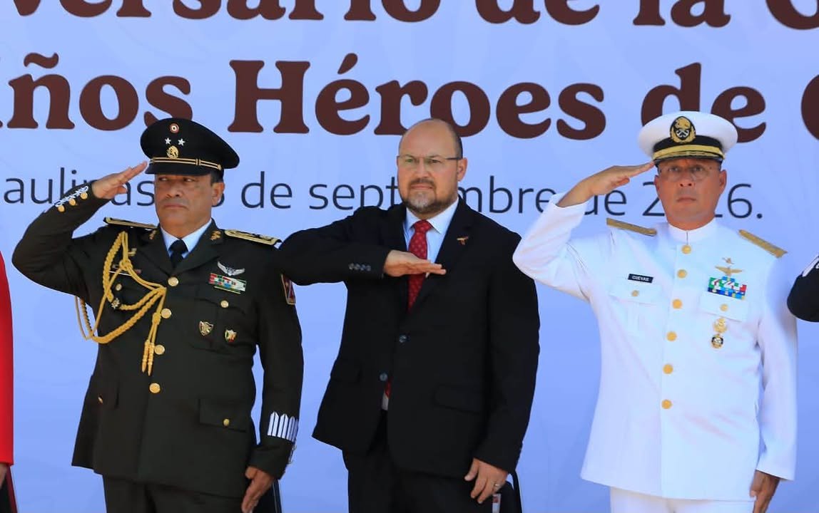 La responsabilidad y el compromiso con México, autoridades civiles y militares conmemoraron el 179…