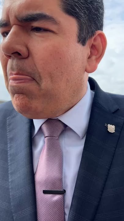 “mismo trato” a las empresas que participen en licitaciones del IETAM, advirtió Juan José Guadalupe Ramos Charre