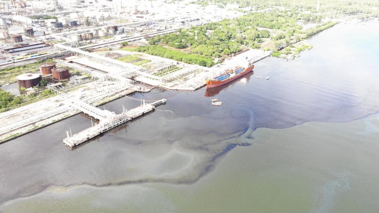 Petróleos Mexicanos (Pemex) activó un operativo de contención