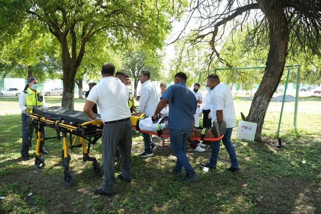 Realiza Facultad de Enfermería Victoria ejercicio de evacuación en simulacro de incendio